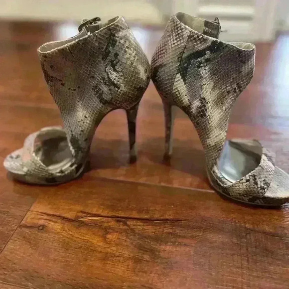 Steve Madden heels - Picture 3 of 7